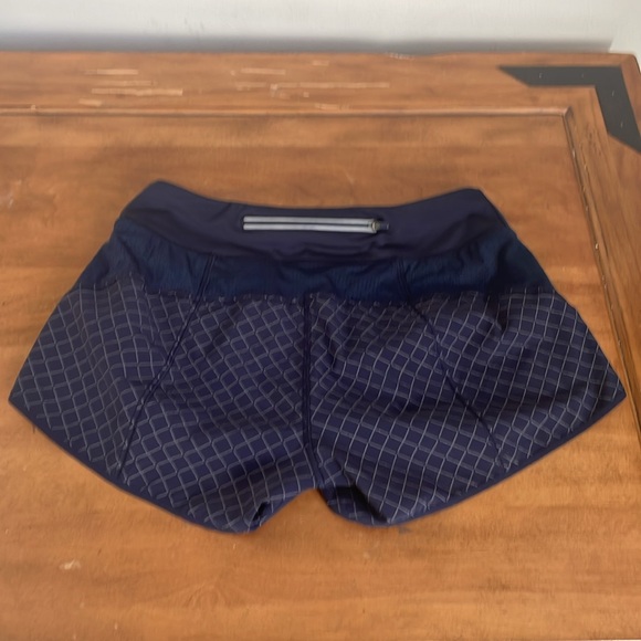 Athleta Women's Navy Athletic Shorts Size Small - Picture 4 of 9